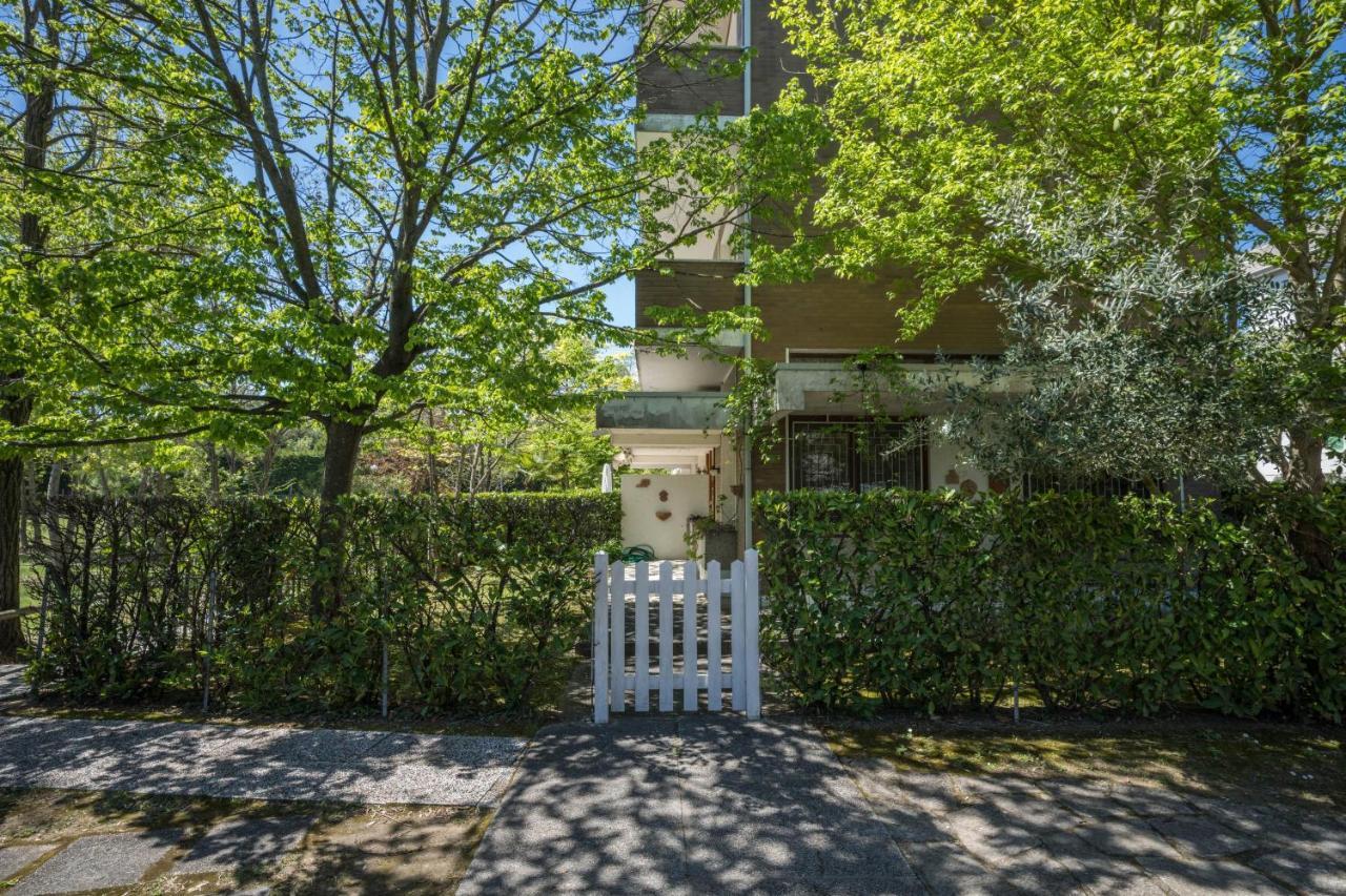 Residence Sea Бибионе Екстериор снимка