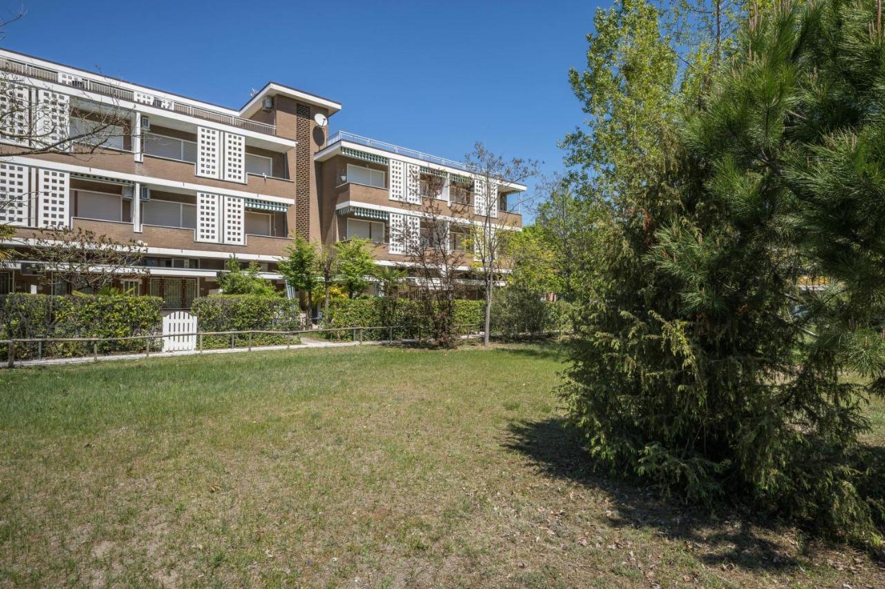 Residence Sea Бибионе Екстериор снимка